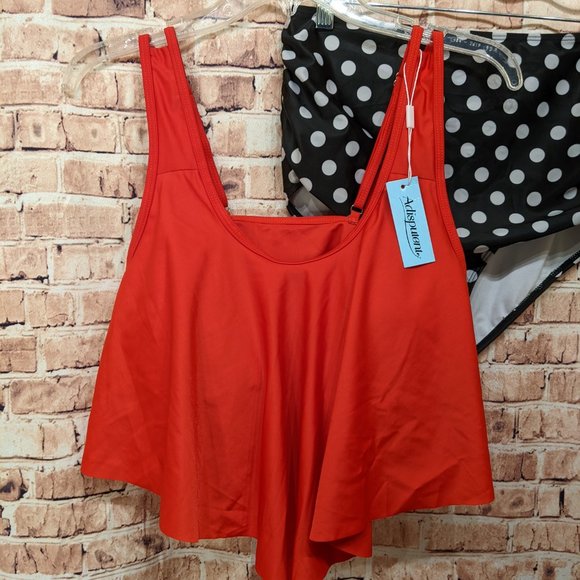 Stylish Women's Red and Black Polka Dot Bikini Set - Picture 2 of 15